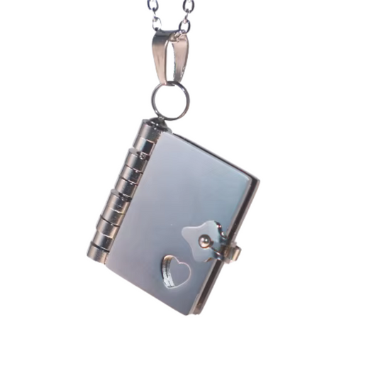 Collier personnalisé Pendentif “Livre Secret” - Bijoux avec Médaillon Gravé