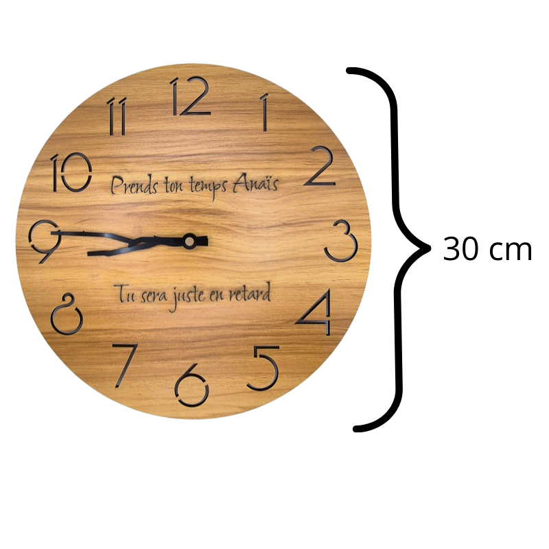 Horloge Murale Bois Personnalisée 30 cm – Message Gravé au-dessus et au-dessous des Aiguilles – Cadeau Unique Famille, Mariage, Anniversaire, Déco Maison